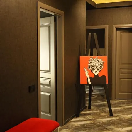 Apartments Lux In City Center Lviv Exterior photo