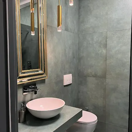 Apartments Lux In City Center Lviv Exterior photo