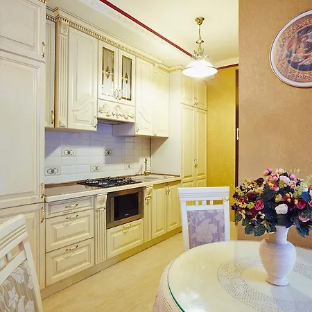 Apartments Lux In City Center Lviv Room photo